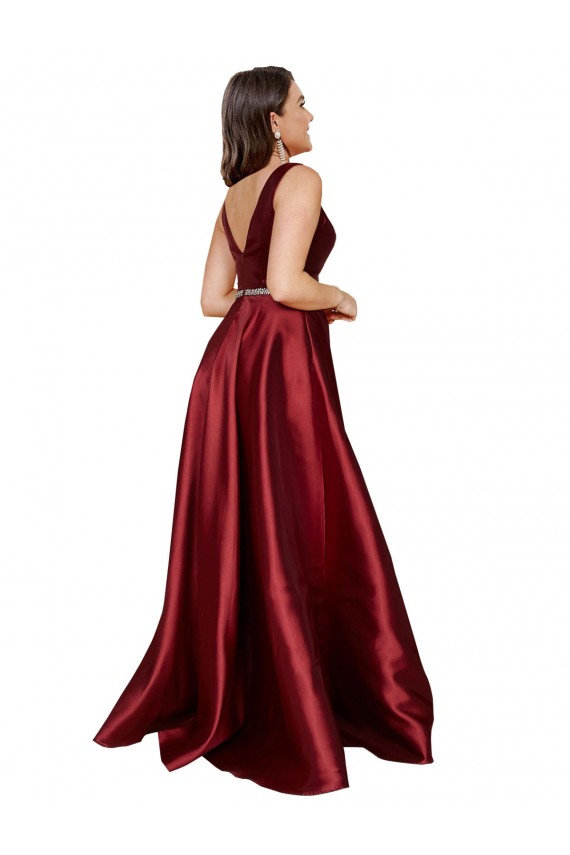 Cheap Sleeveless Deep V-Neck A-Line Satin Prom Dress with Pockets UK